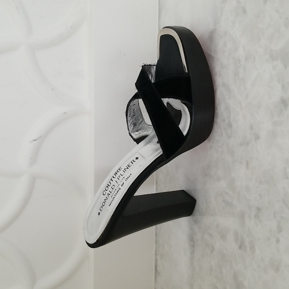 Donald J Pliner Couture Mule Sandals